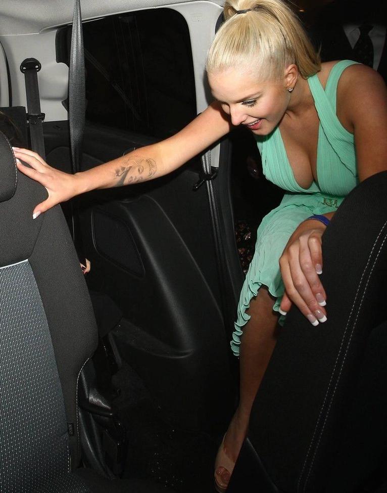 25P Helen Flanagan nackt