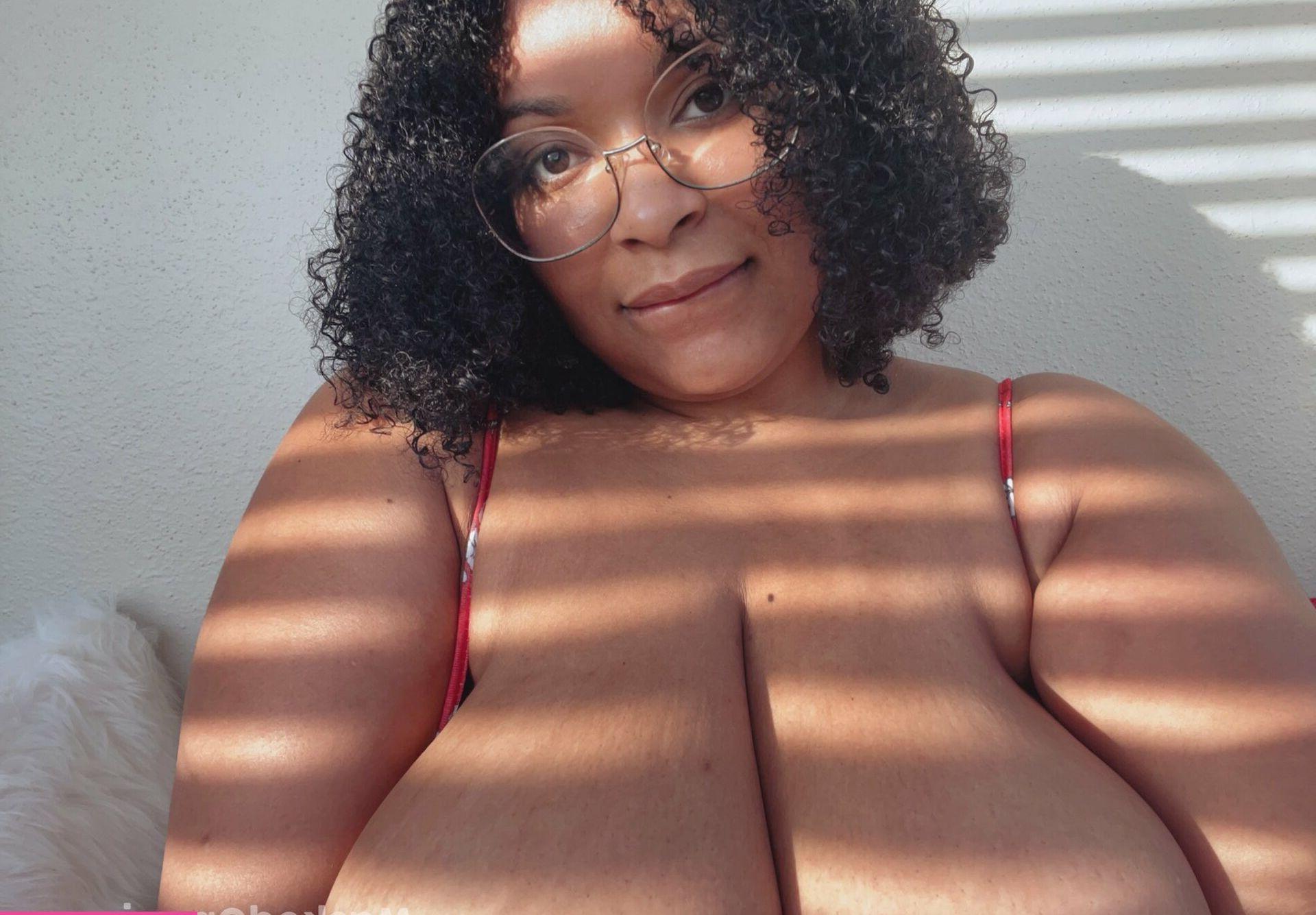 25P Unmaskedoppai nude