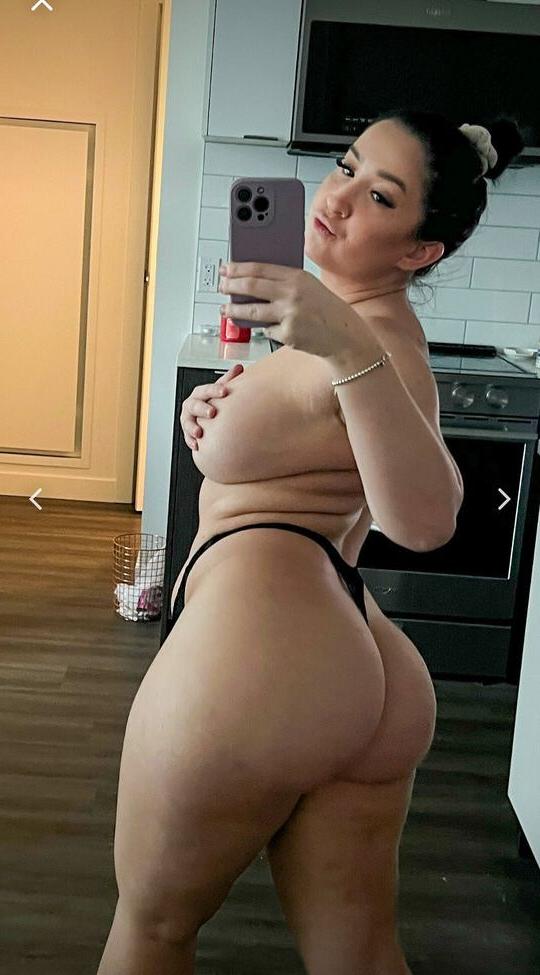 25P Fitgirllalla nude