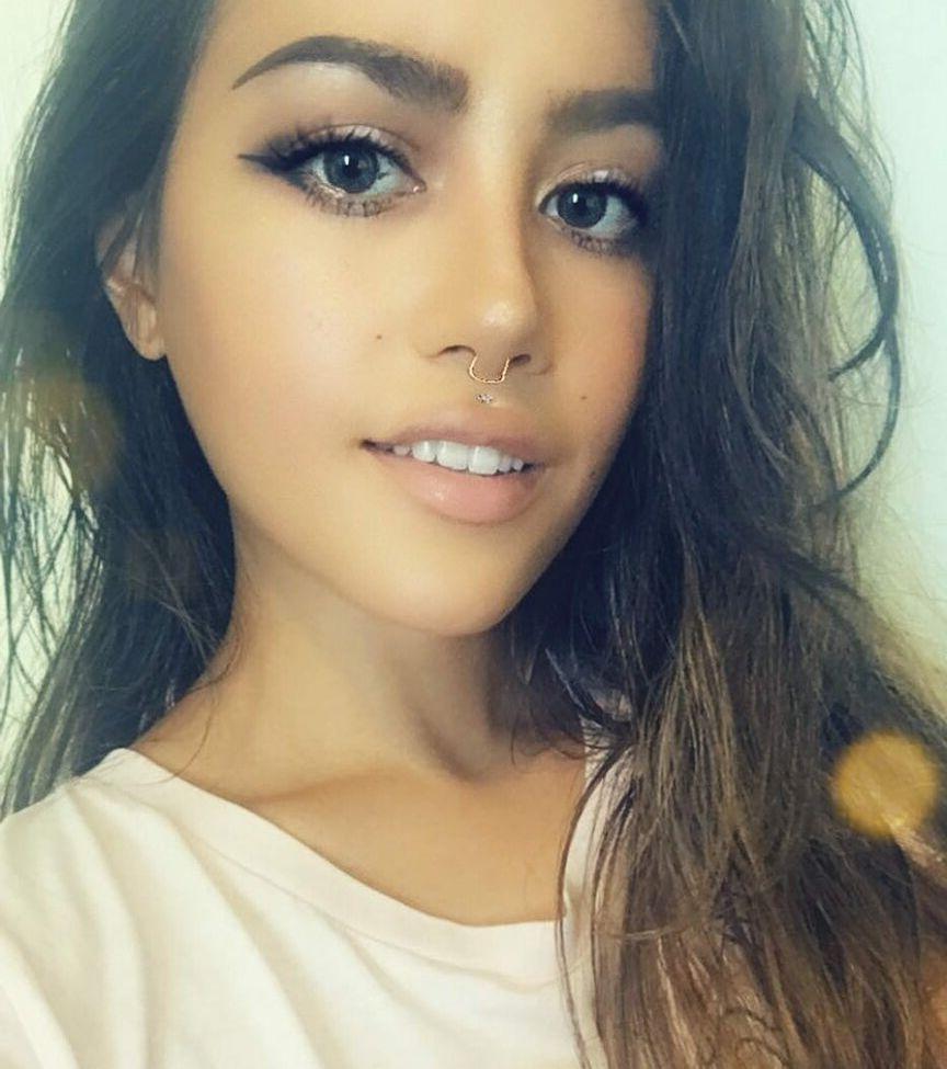 25P Kaellyn nude
