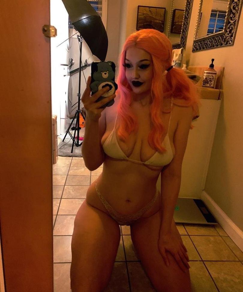 25P Onlybunnie nude