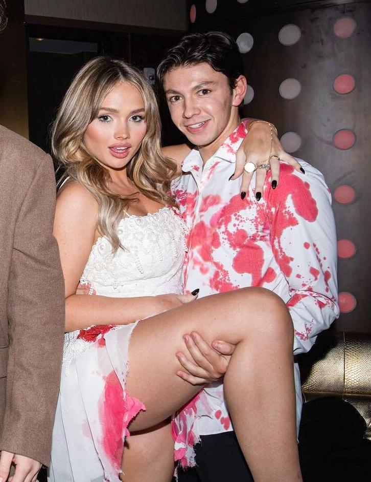 25P Natalie Alyn Lind nude