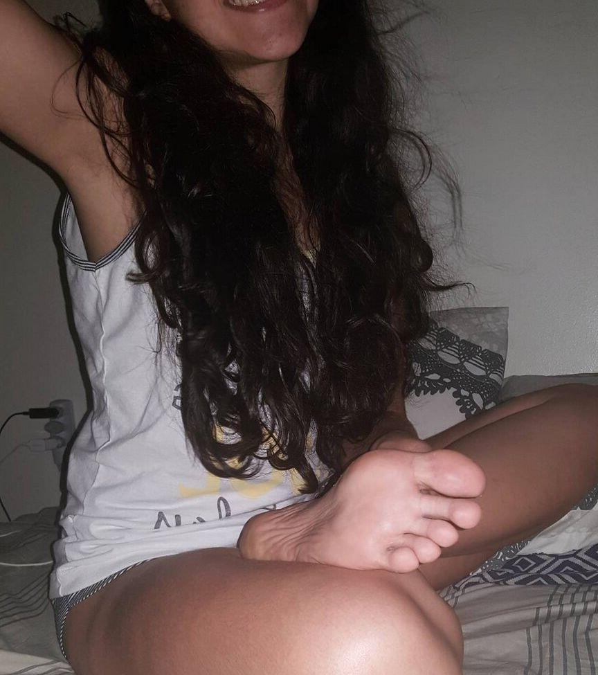 9P Kinder Feet nude