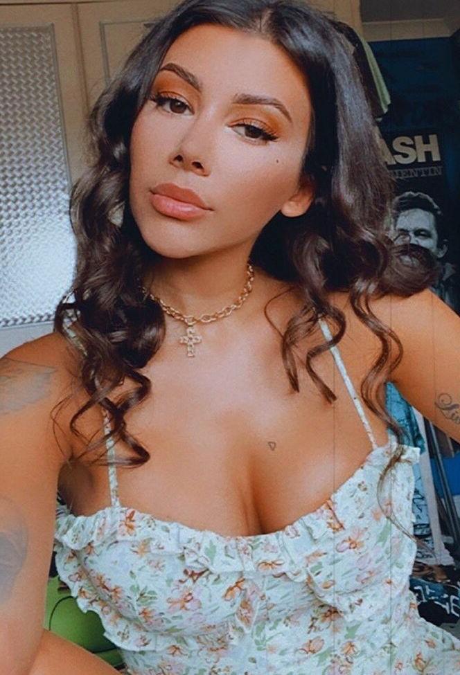 25P Smileyrileyxx nude