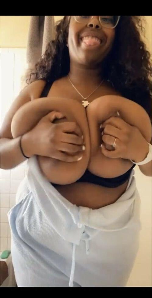 25P GoddessCocoaLuna nude