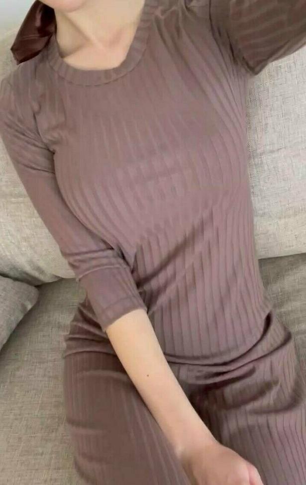 25P Noa Damari nude