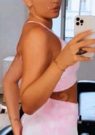 21P Kelly Vedovelli nude