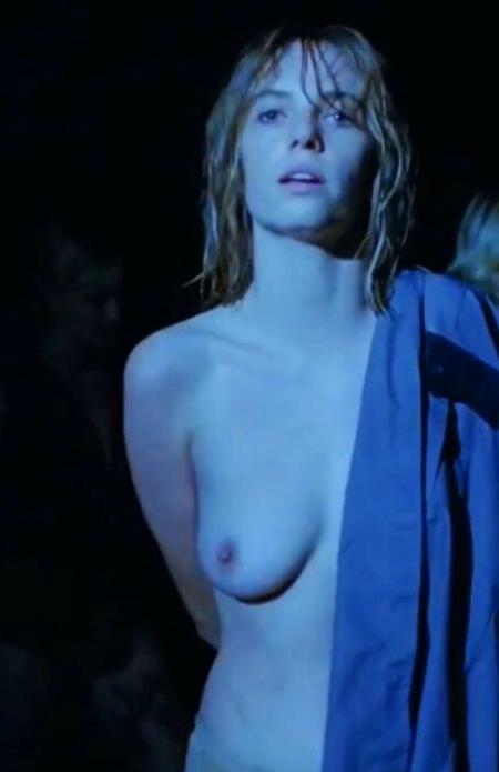 25P Maya Hawke nude
