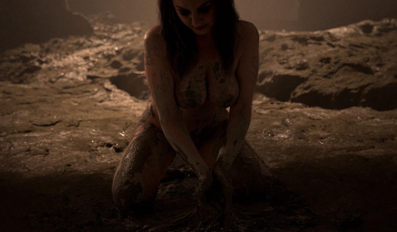 25P Senedy nude