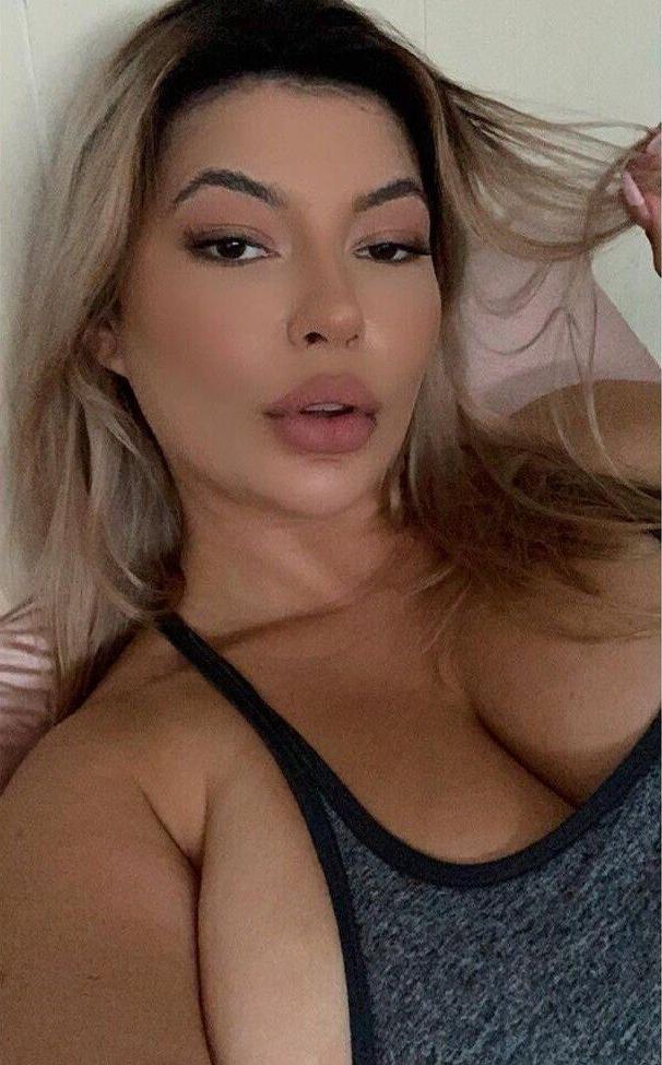 15P Lorinska316 nude