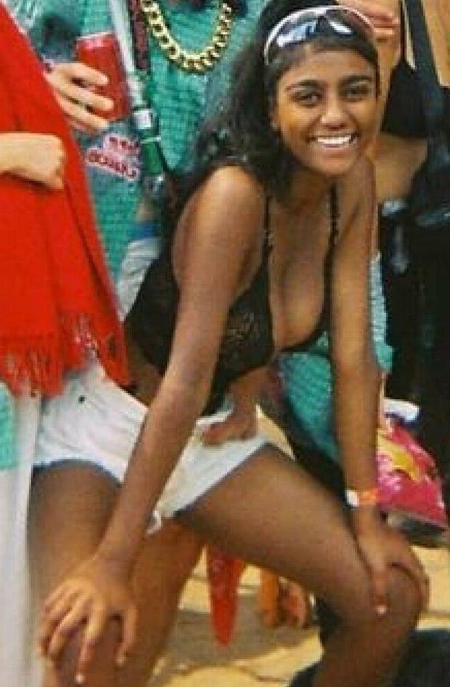 25P Shreyanaidoo nude