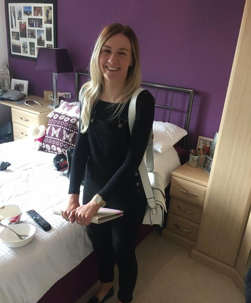 25P Anna Christian nude