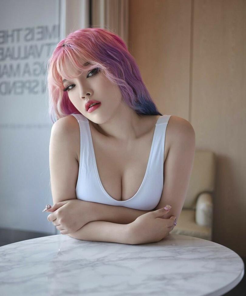 25P Ohdukhwa nude