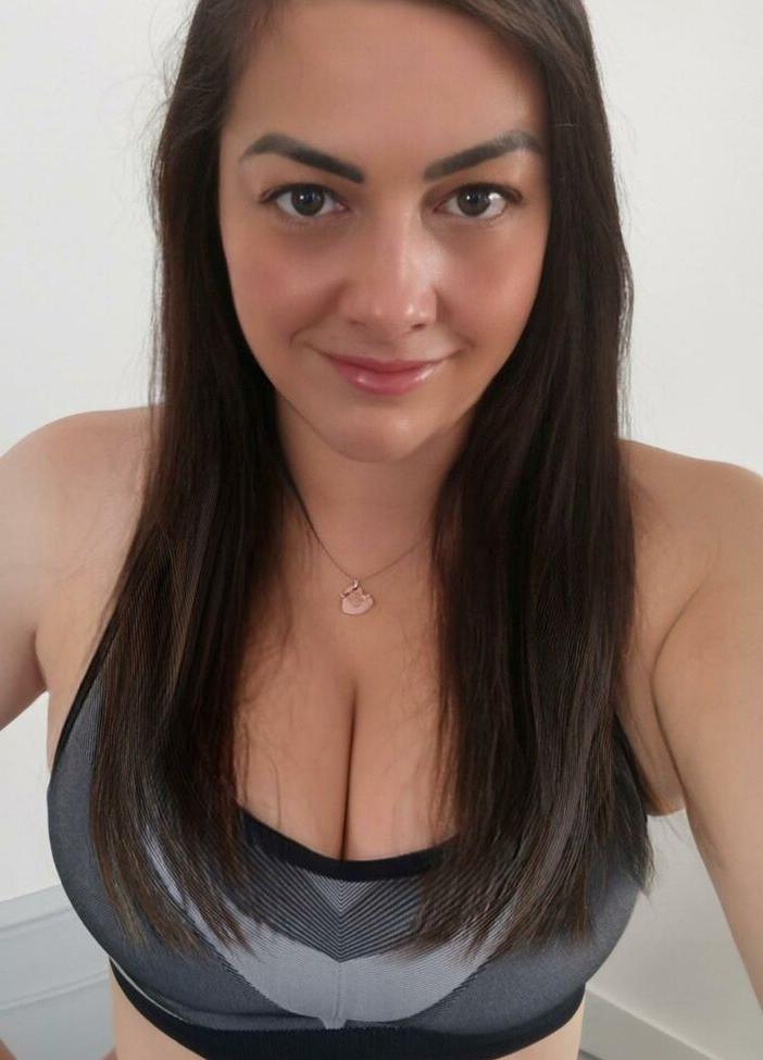 25P Eva Lou nude