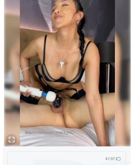11P Vicki Chase nude