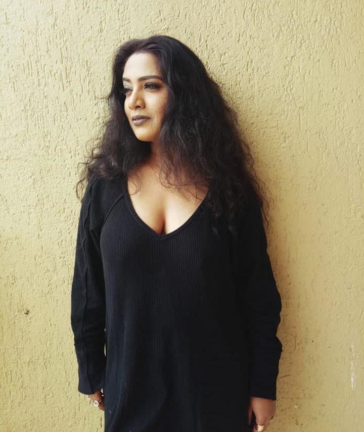25P Kavita Radheshyam nude