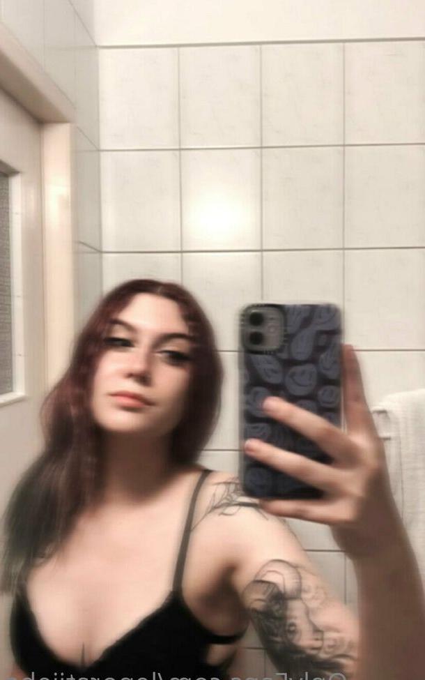 25P Lenoratijebe nude