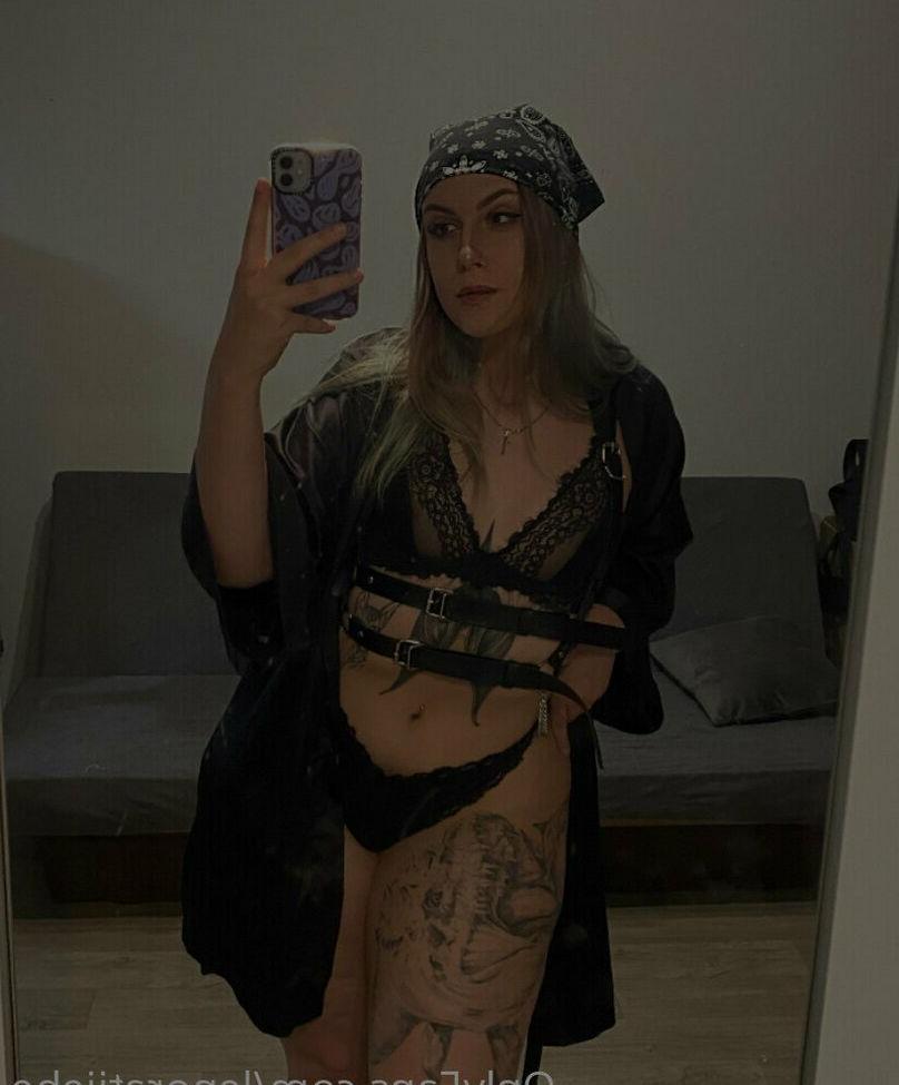 25P Lenoratijebe nude
