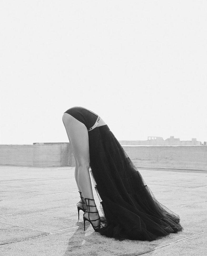 25P Sofia Boutella nude