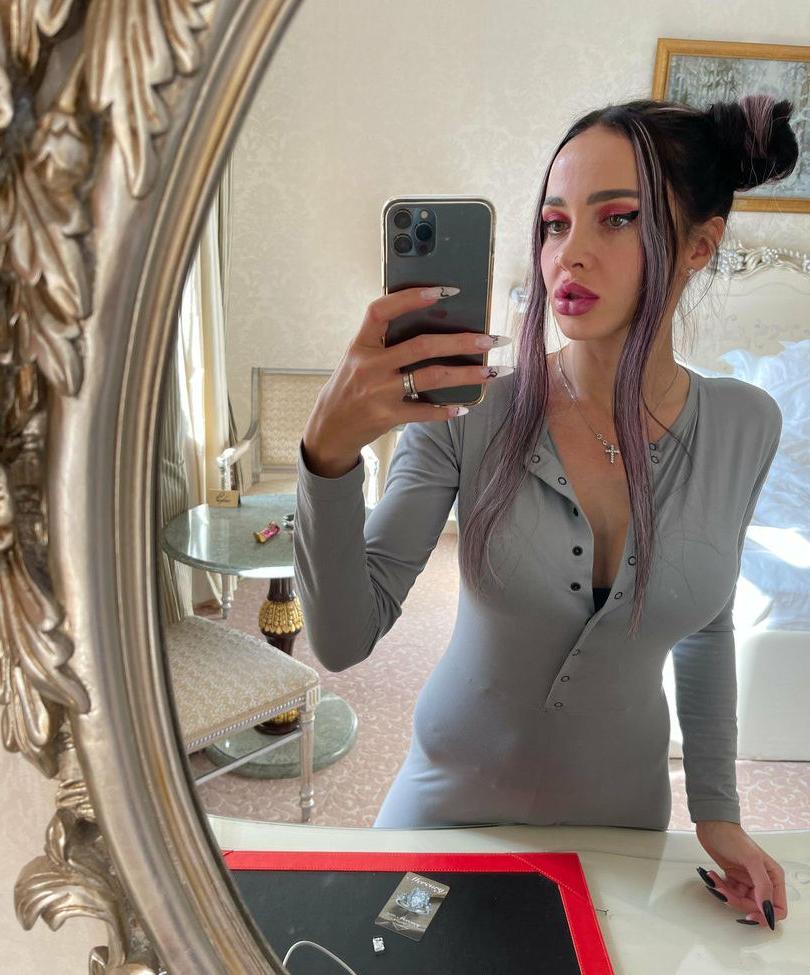 11P Sexdealer23 nude