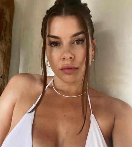 25P Imogen Thomas nude