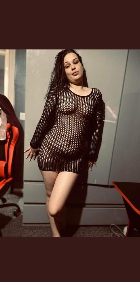13P Debzlouise nude