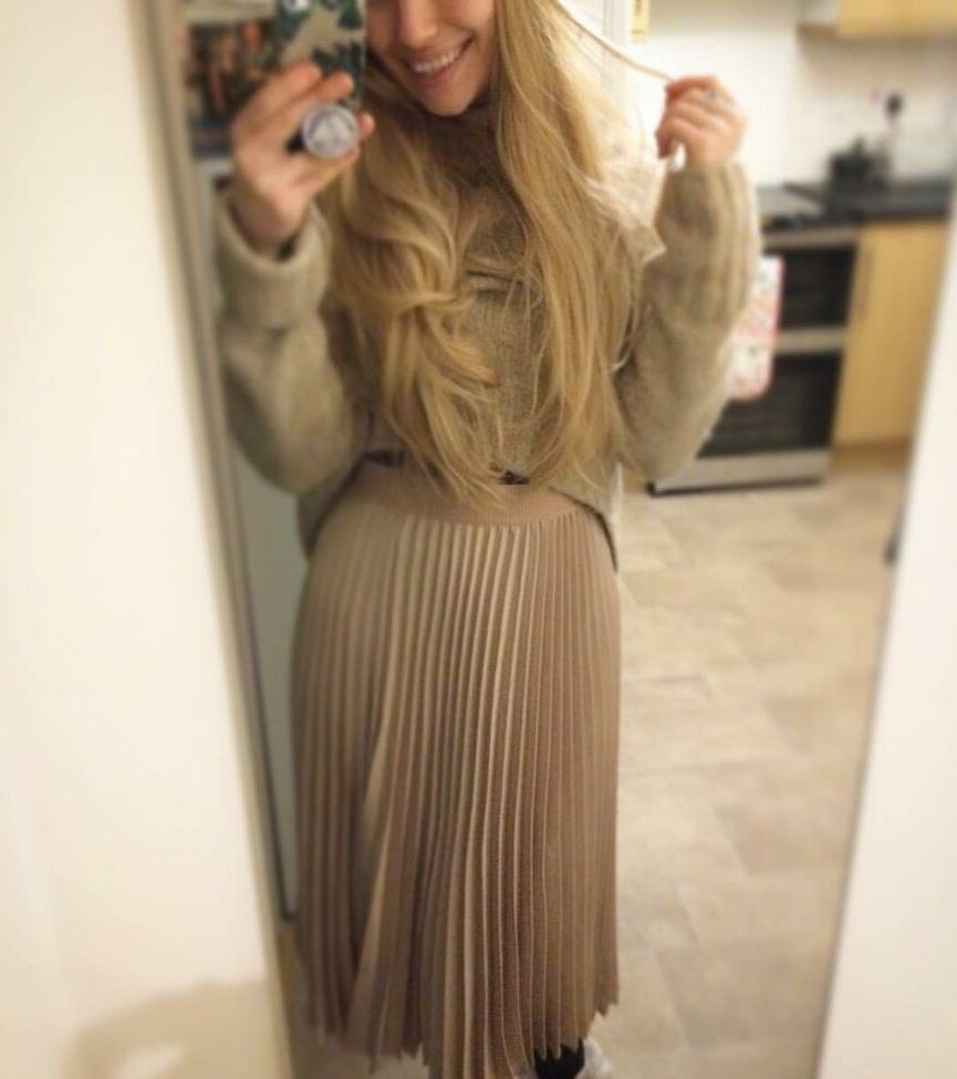 25P StephanieBC nude