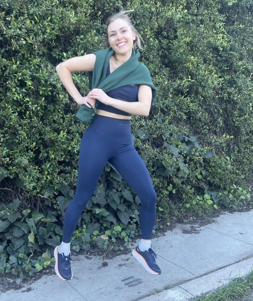 25P AnnaSophia Robb nude