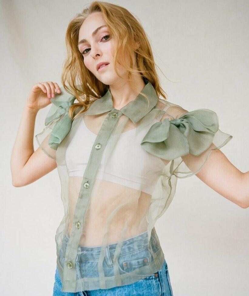 25P AnnaSophia Robb nude