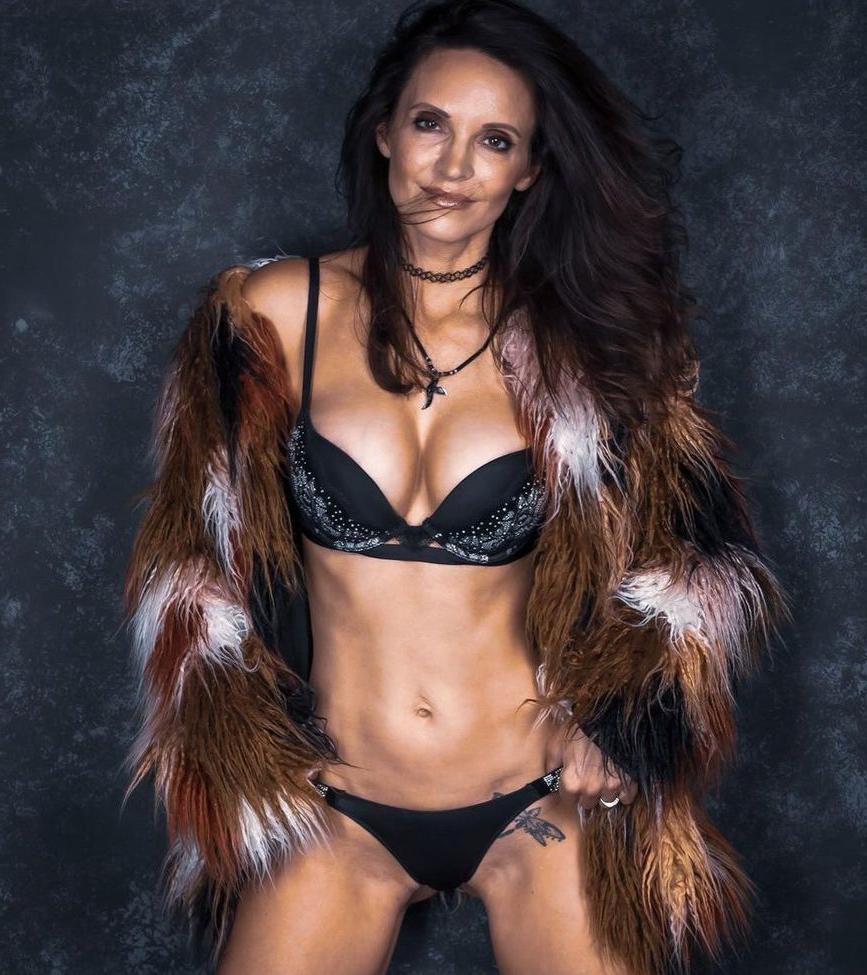 23P Rey Rey Marie nude
