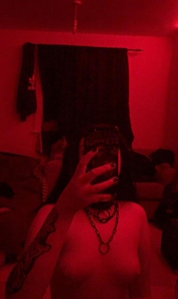 5P Toxicgothh nude