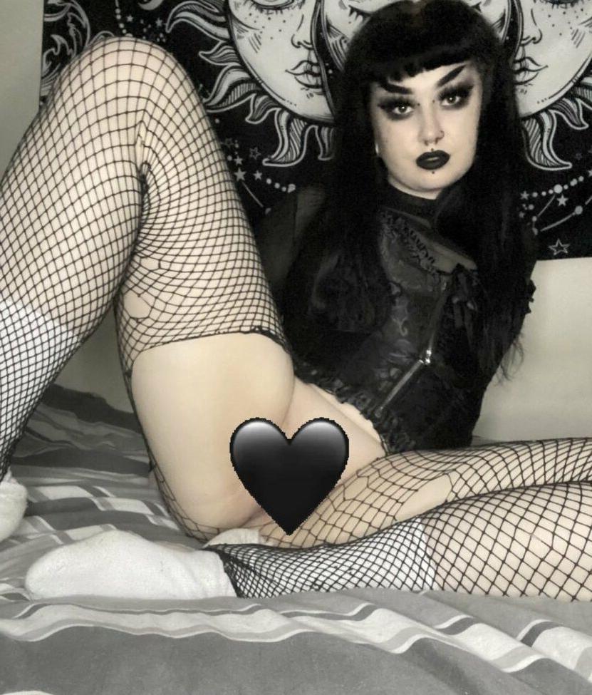 5P Toxicgothh nude
