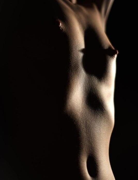 22P Mia Kerin nude