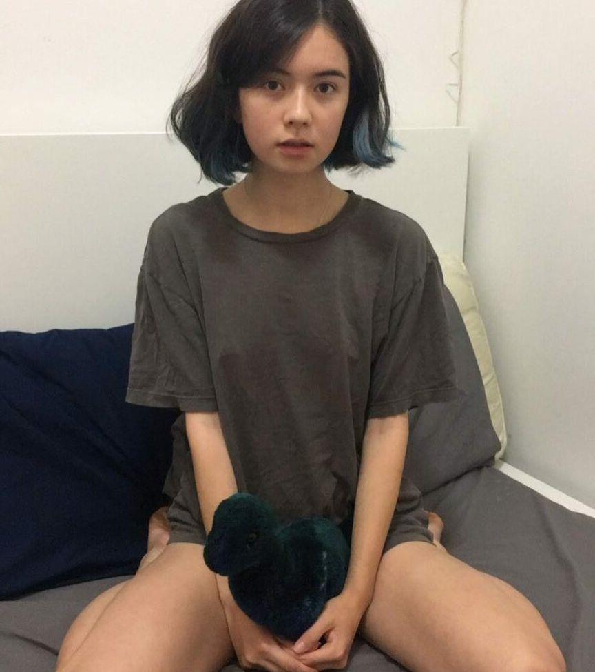 22P Mia Kerin nude