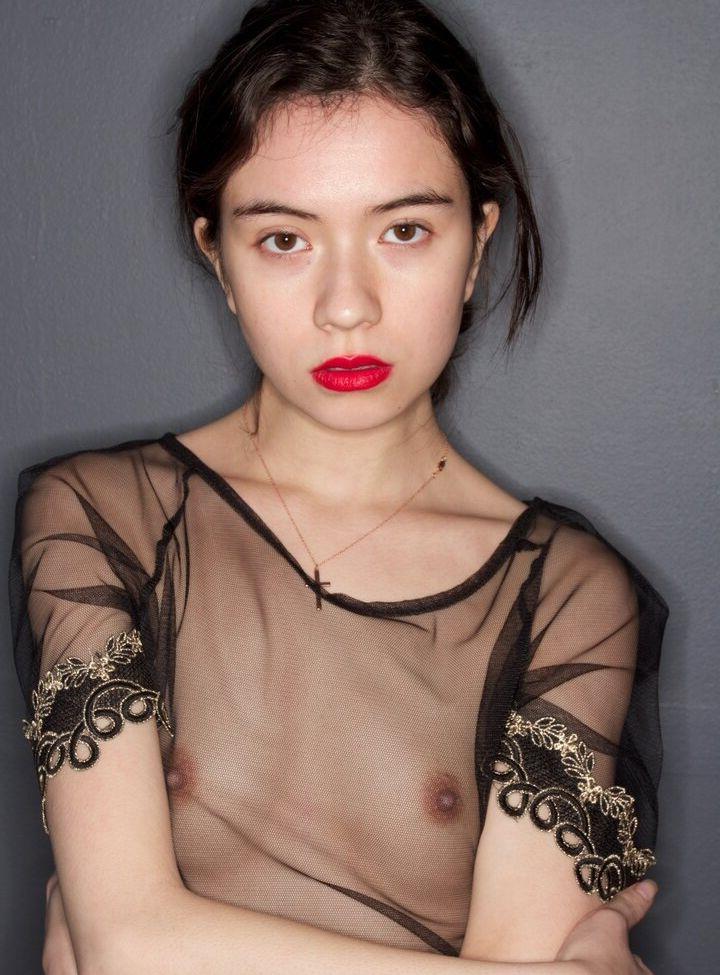 22P Mia Kerin nude