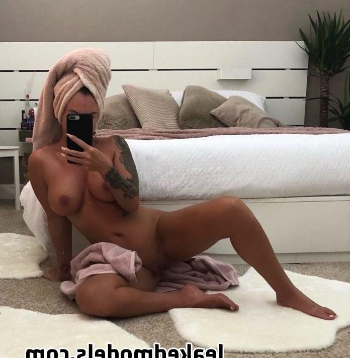 17P Jennifer Chloe Thomson nude