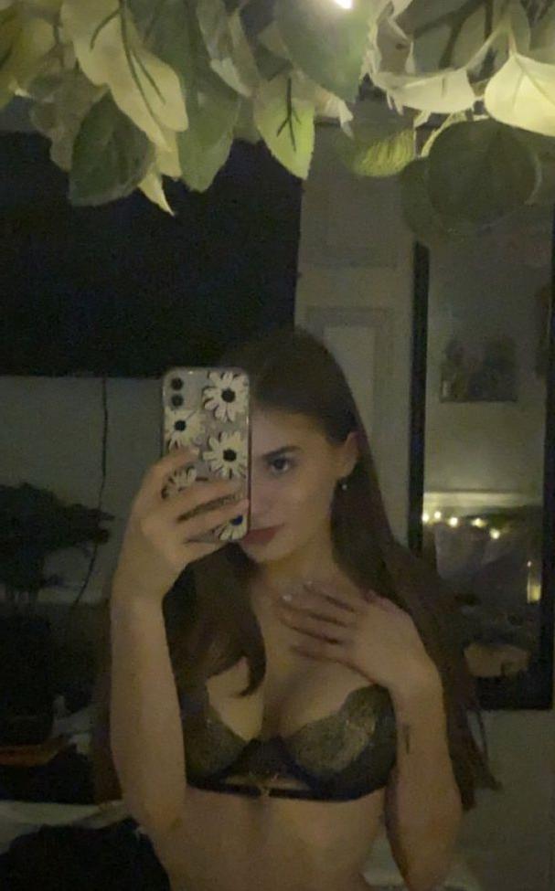 25P Taylor Brianne nude