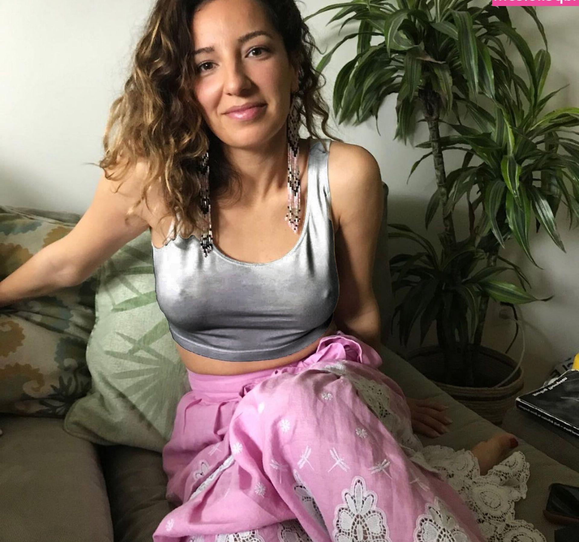 25P Vanessa Lengies nude