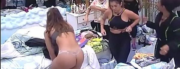 25P Rafa Kalimann nude