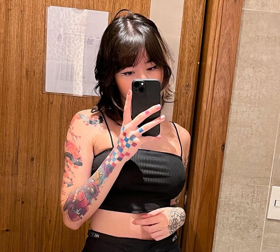 25P Julia Cristina nude