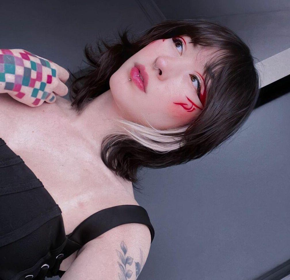 25P Julia Cristina nude