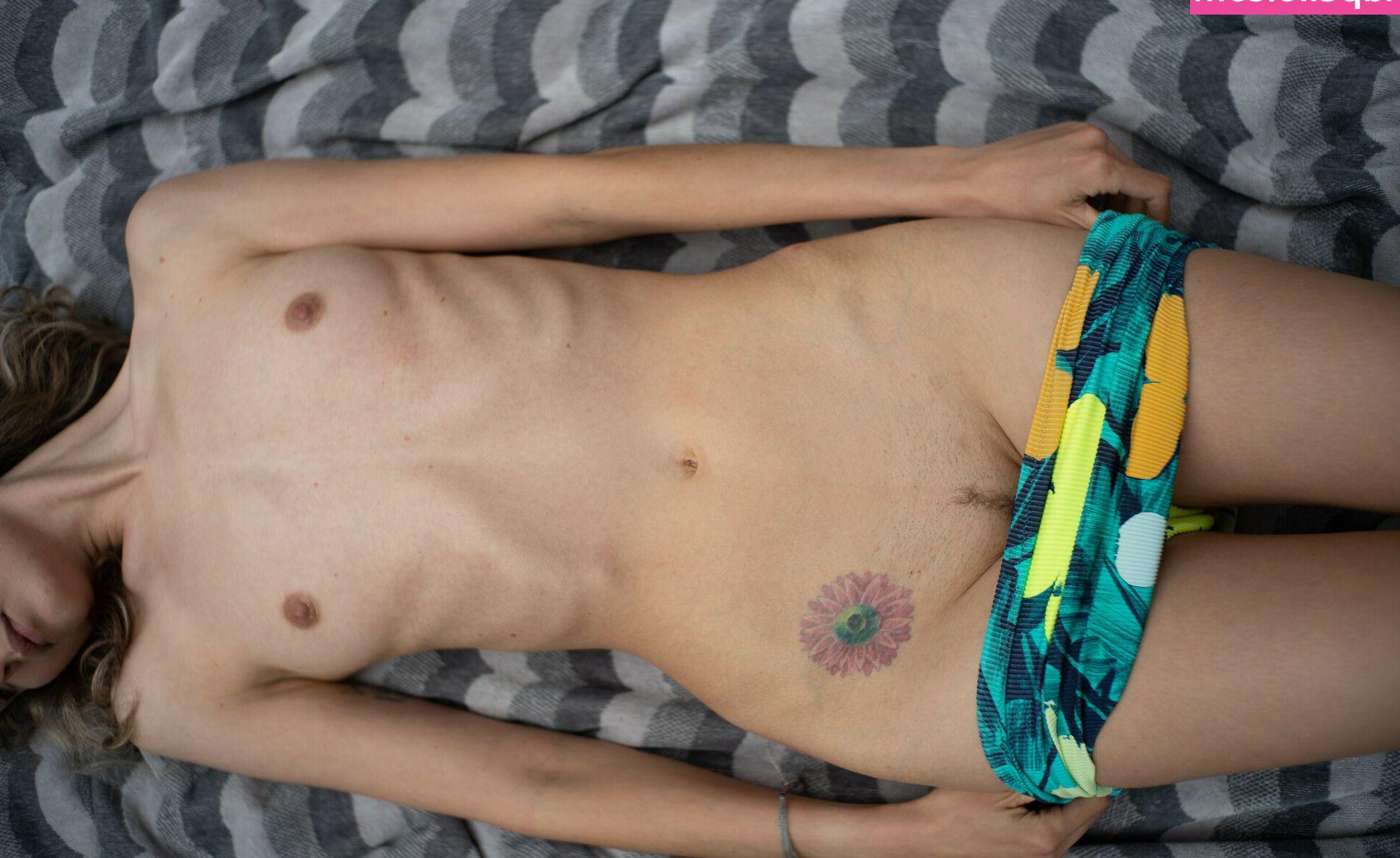 25P Cait Del Mar nude