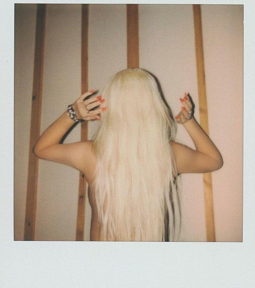 25P Christina Aguilera nude