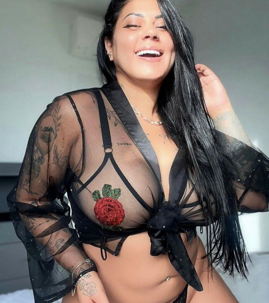 12P Thammy Raiza nude