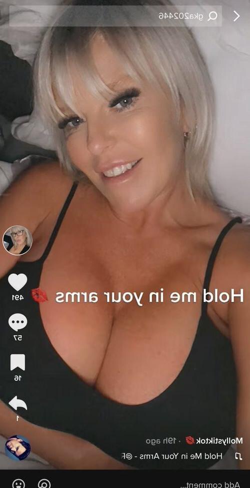 17P Mollyjfoxx nude