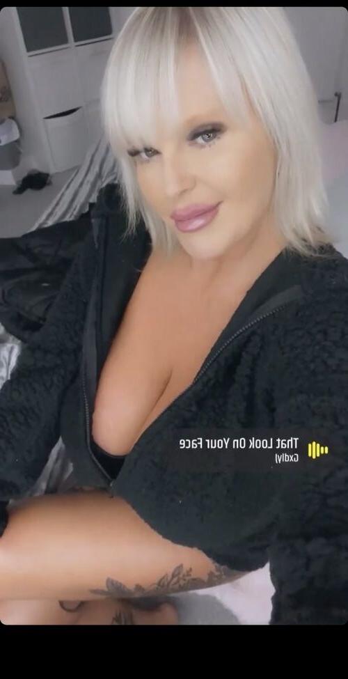 17P Mollyjfoxx nude