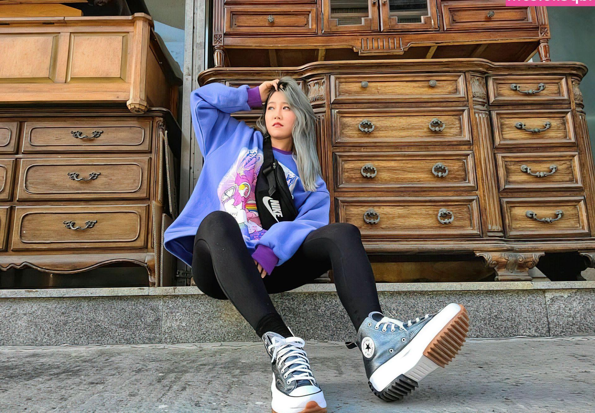 25P Yuggie_TV nude