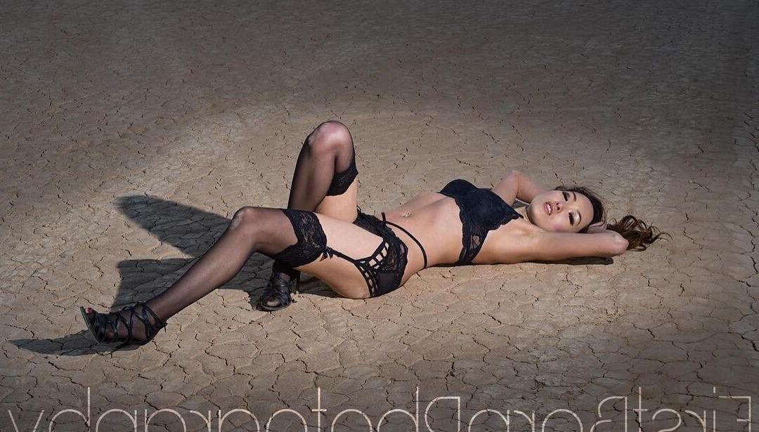 25P Jennilate nude