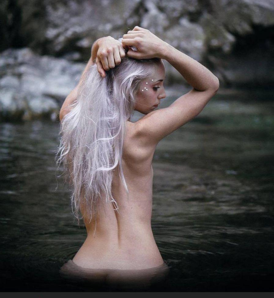 25P Jessu nude