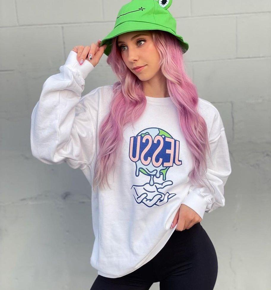 25P Jessu nude